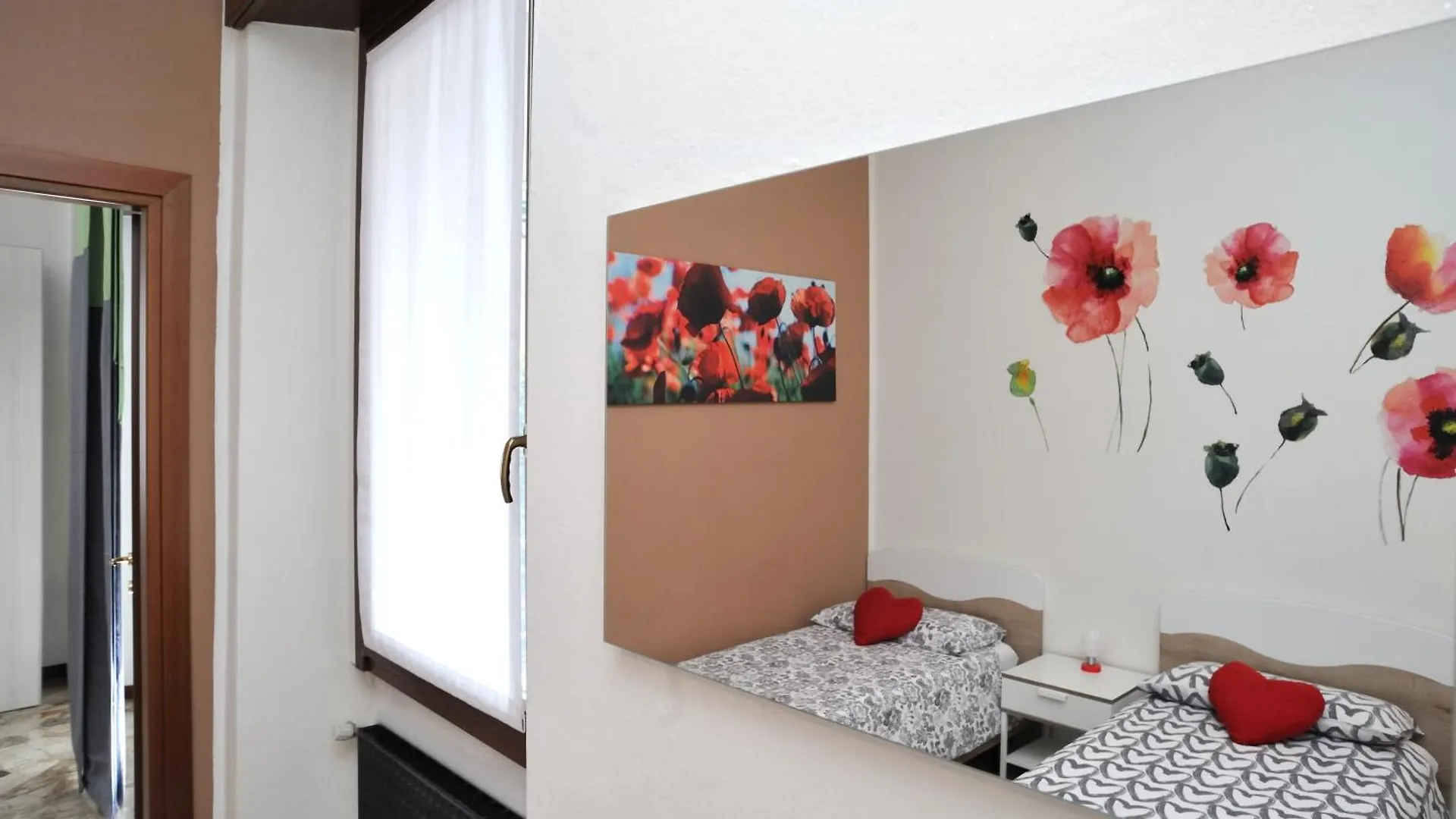 Apartment Casa Il Porticciolo Cernobbio House Italy